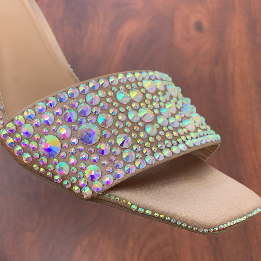 International Concepts Heels